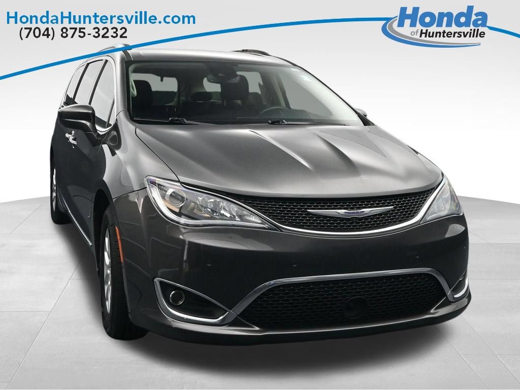Used 2020 Chrysler Pacifica Touring-L w/ Advanced Safetytec Group