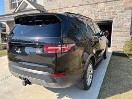 Used 2019 Land Rover Discovery HSE image 4