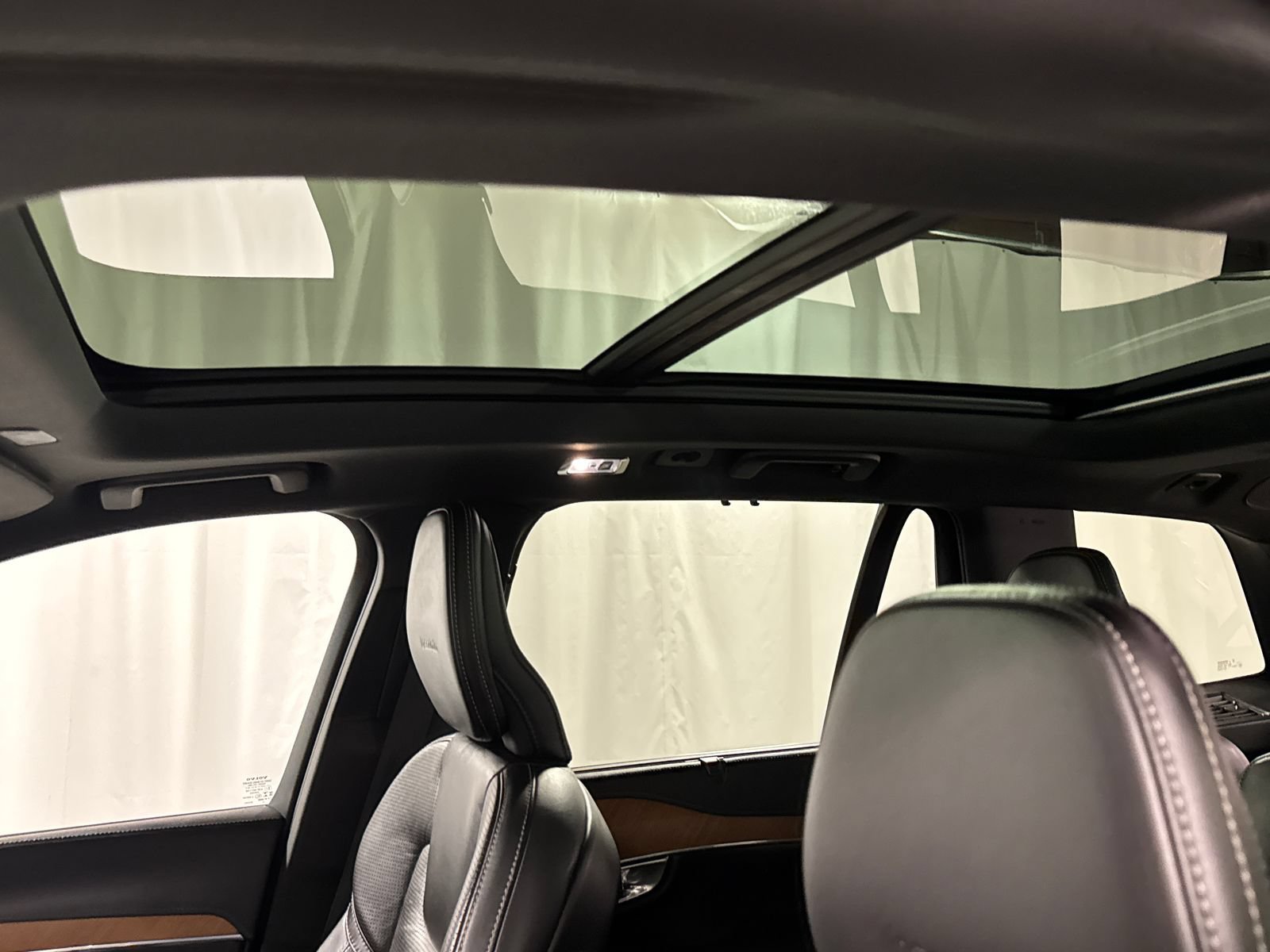 Used 2019 Volvo XC90 T8 Inscription w/ Advanced Package AWD/4WD image 25