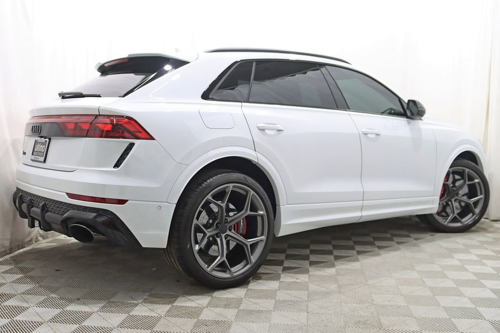 Used 2026 Audi RS Q8 performance image 9