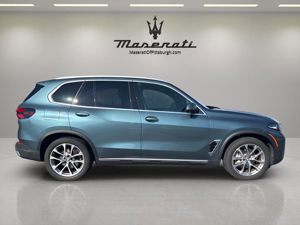 Used 2024 BMW X5 xDrive40i w/ Parking Assistance Package image 7