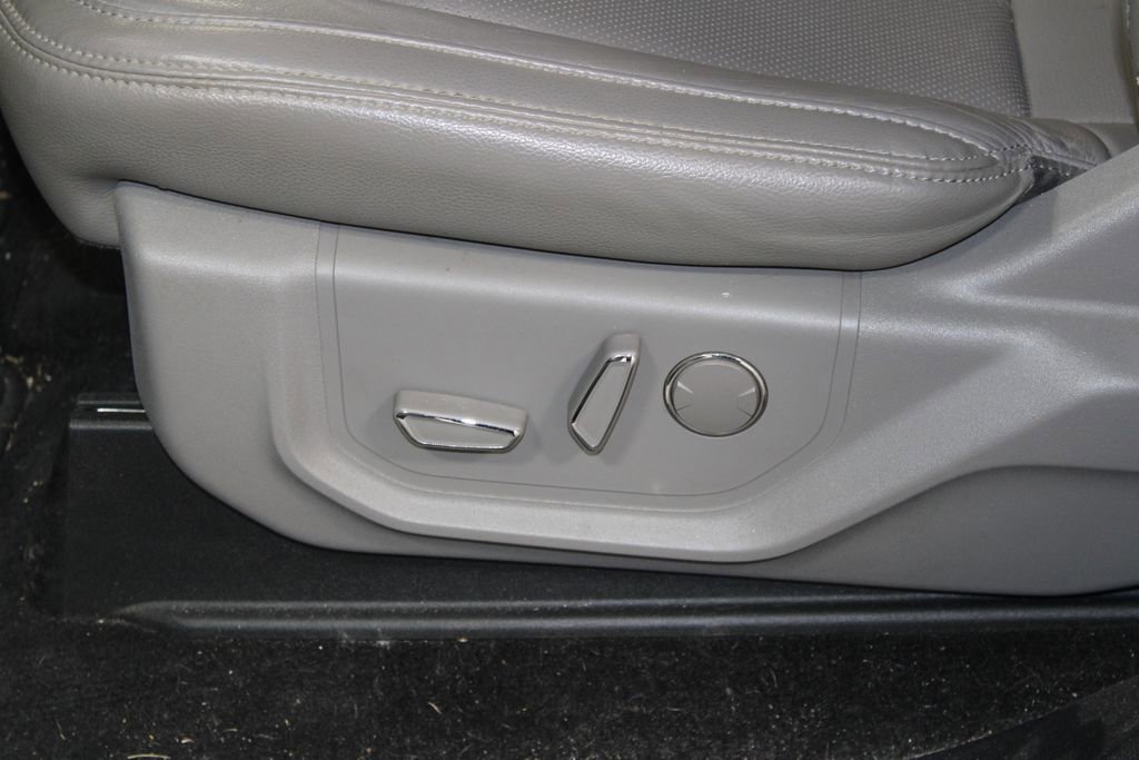 Used 2018 Ford F150 Lariat image 18