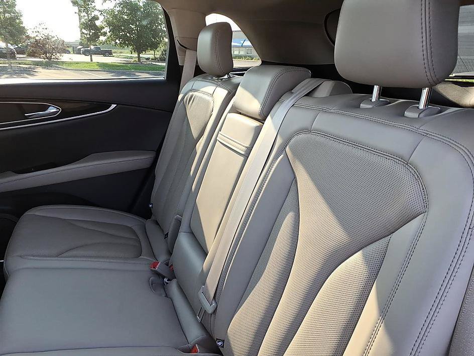 Used 2023 Lincoln Nautilus Reserve AWD/4WD image 20
