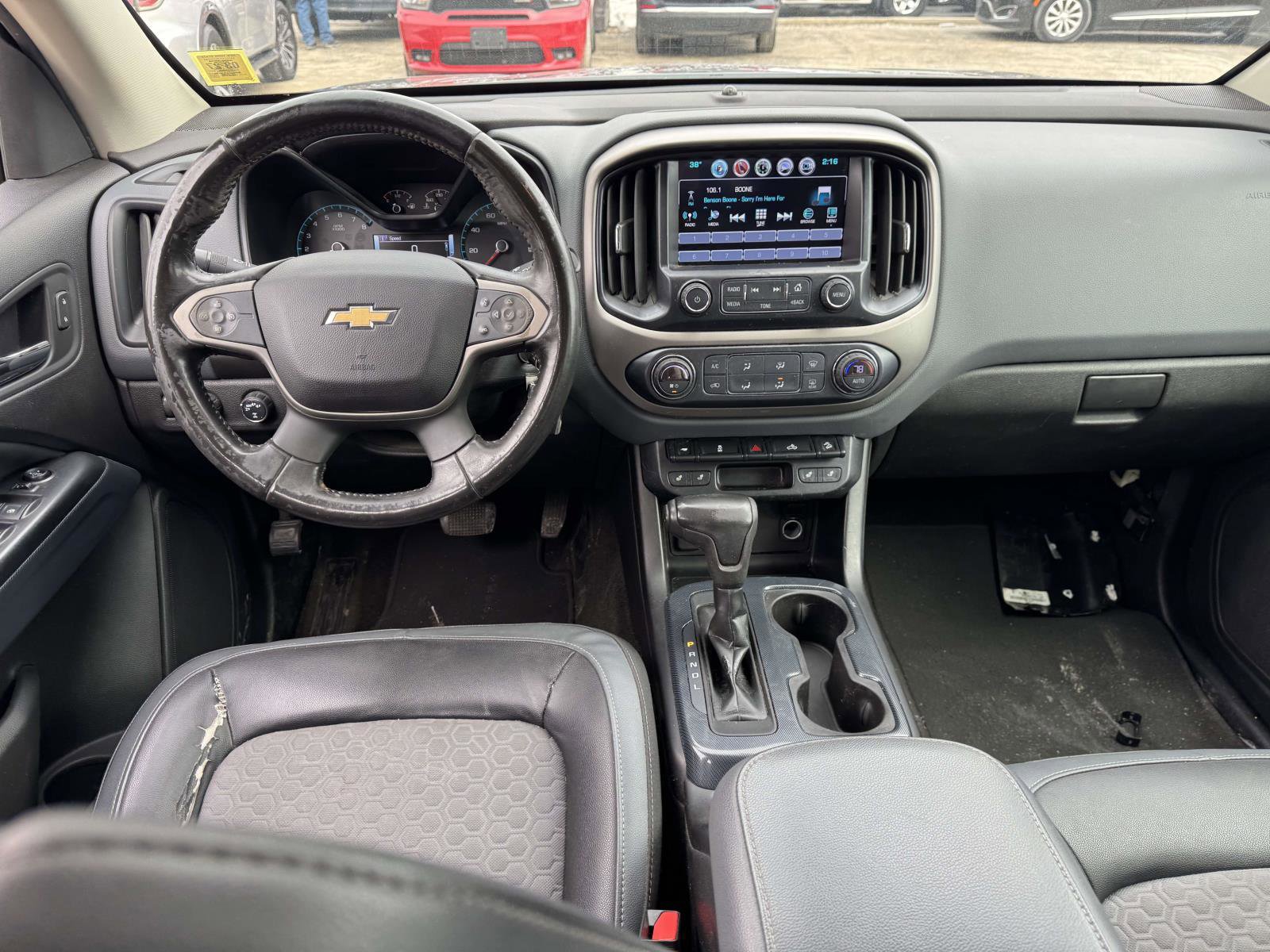 Used 2018 Chevrolet Colorado Z71 AWD/4WD image 12