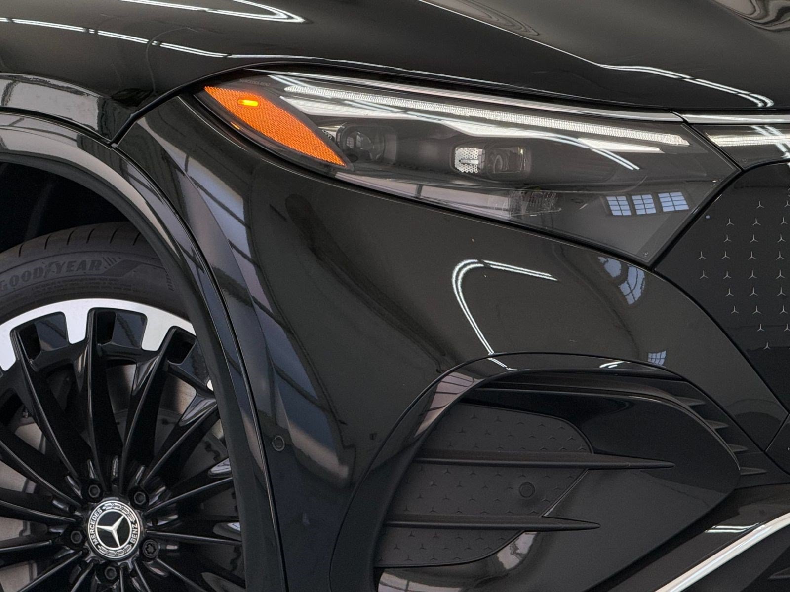 New 2027 Mercedes-Benz EQS 400 4MATIC SUV image 10