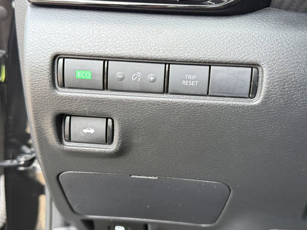 Used 2022 Nissan Sentra SR w/ Midnight Edition FWD image 20
