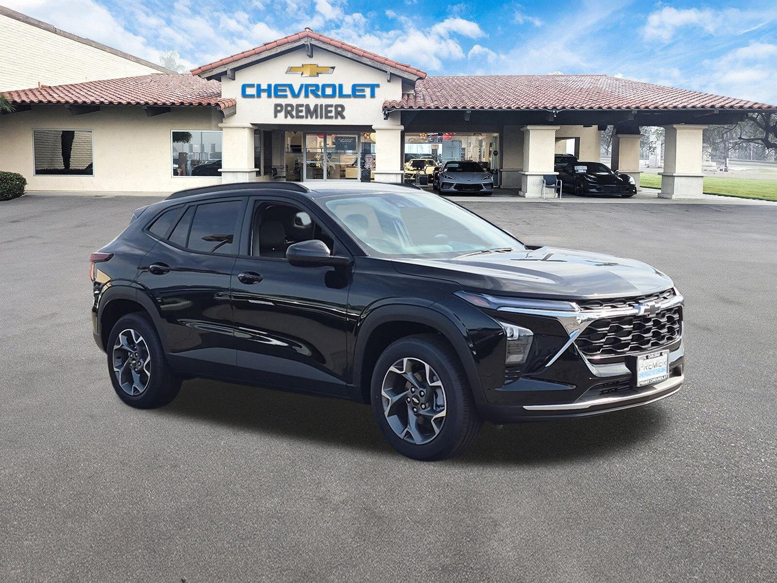 New 2026 Chevrolet Trax LT w/ Driver Confidence Package FWD image 2
