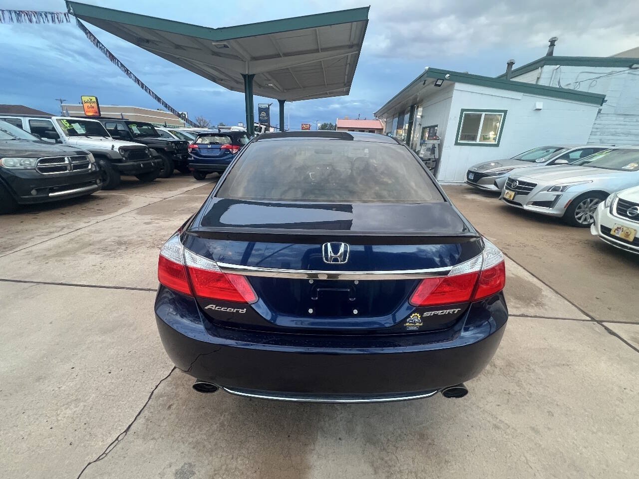 Used 2015 Honda Accord Sport image 4