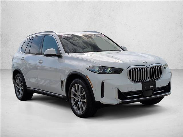 Used 2024 BMW X5 xDrive40i w/ Executive Package AWD/4WD image 3