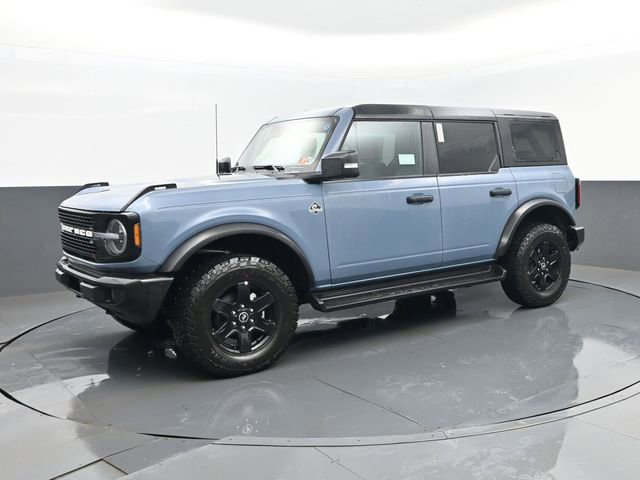 New 2025 Ford Bronco Outer Banks image 2