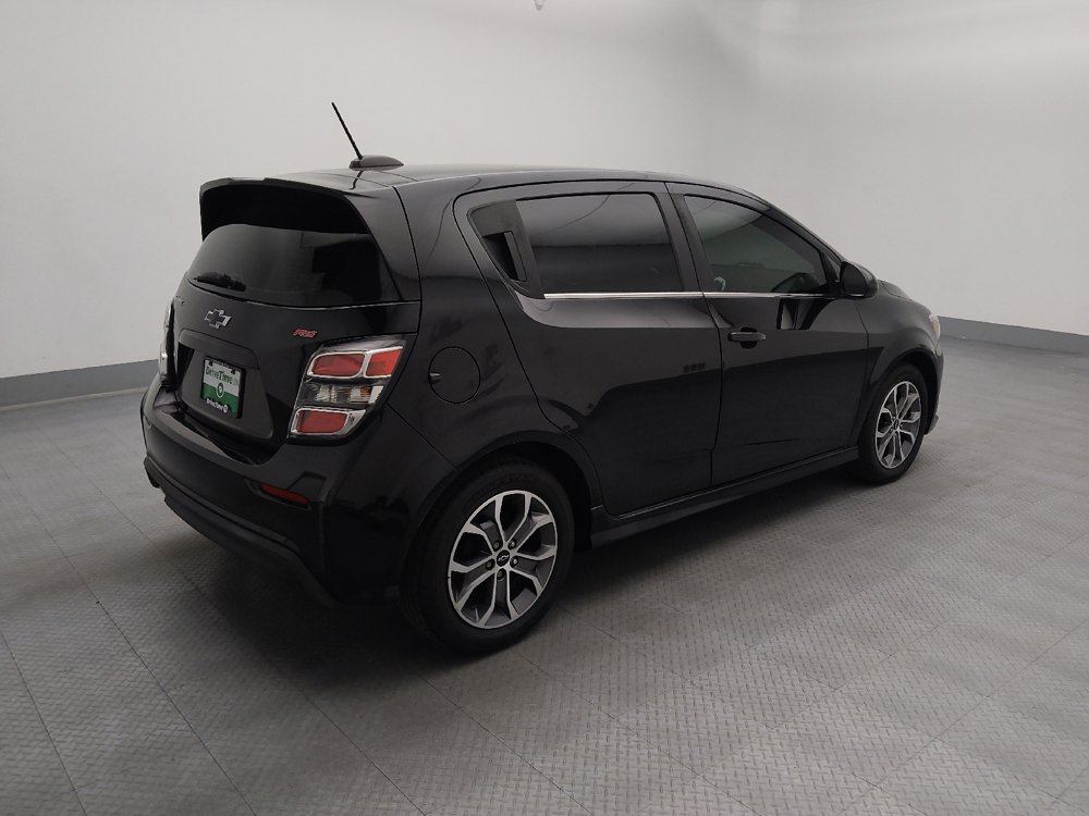 Used 2019 Chevrolet Sonic LT FWD image 10
