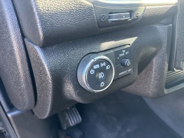 Used 2017 Chevrolet Traverse LT w/ LPO, 'HIT The Road' Package image 18