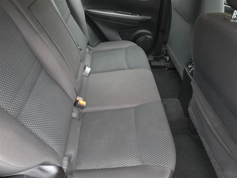 Used 2018 Nissan Rogue Sport S AWD/4WD image 27