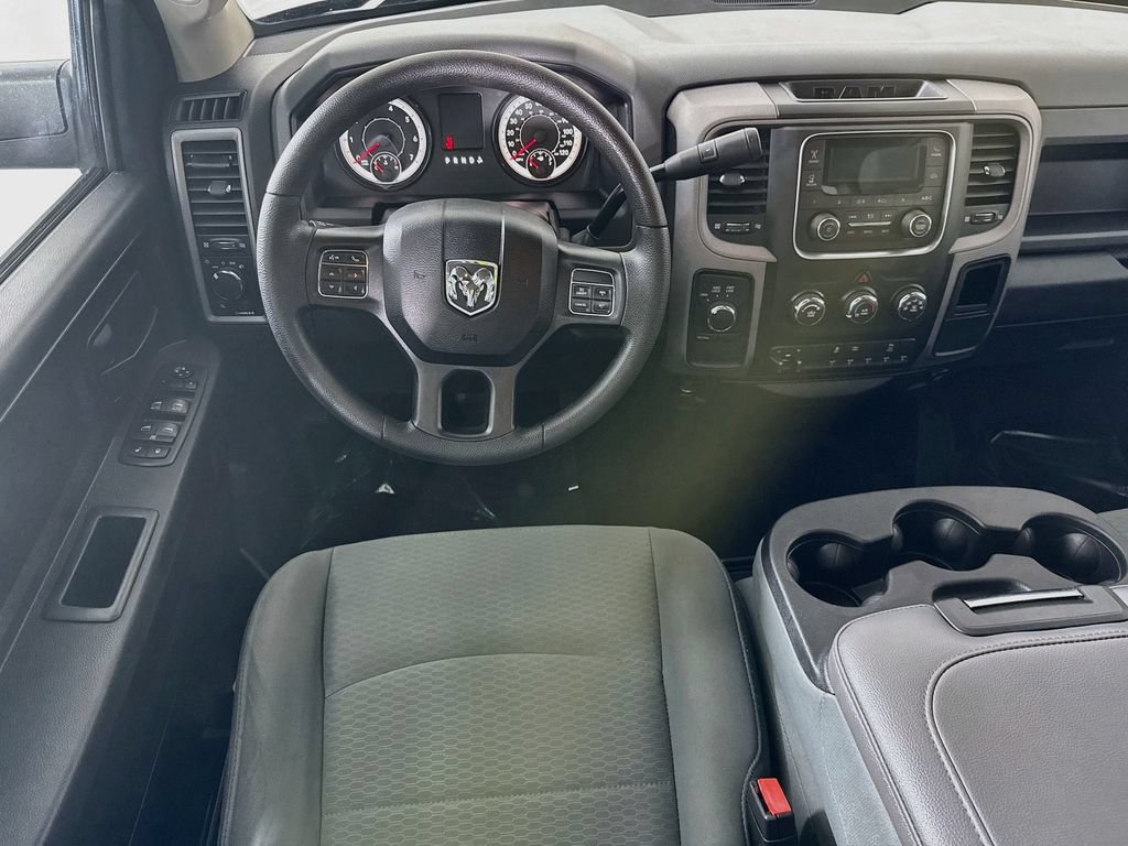 Used 2017 RAM 2500 Tradesman w/ Chrome Appearance Group AWD/4WD image 4