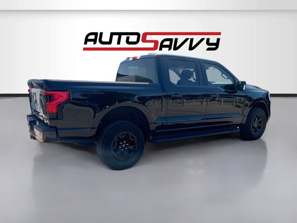 Used 2025 Ford F150 Lightning XLT AWD/4WD image 7