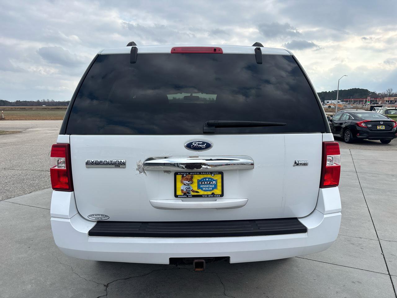 Used 2010 Ford Expedition XLT image 5
