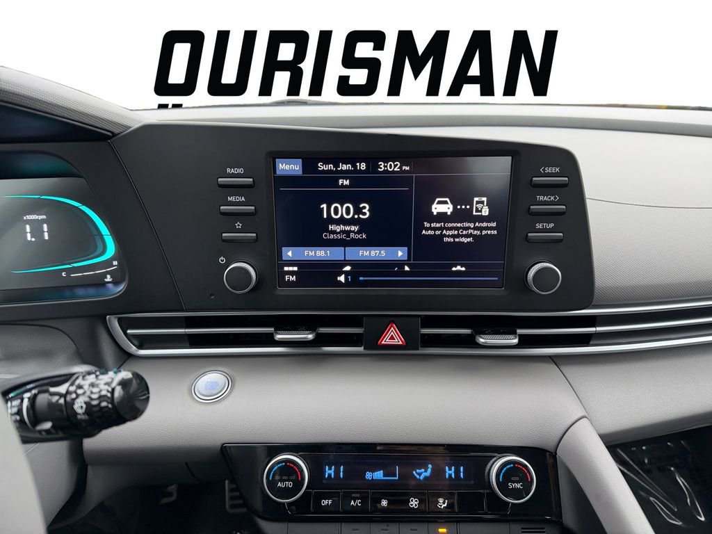 Certified 2025 Hyundai Elantra Sport image 20