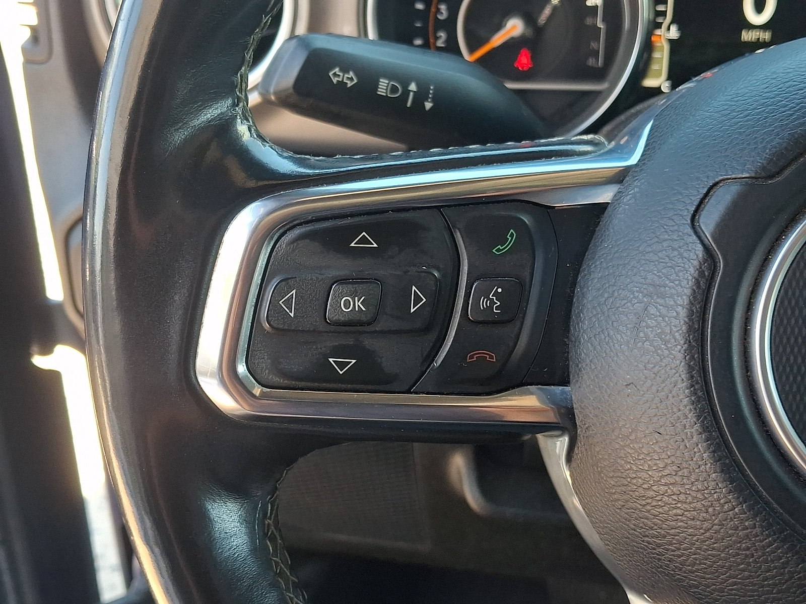 Used 2018 Jeep Wrangler Unlimited Sahara AWD/4WD image 21
