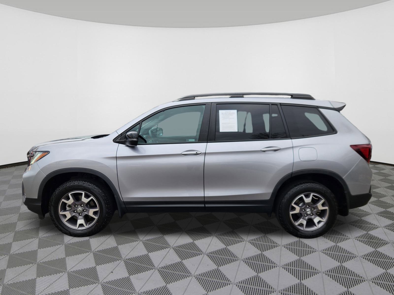 Certified 2022 Honda Passport TrailSport image 5