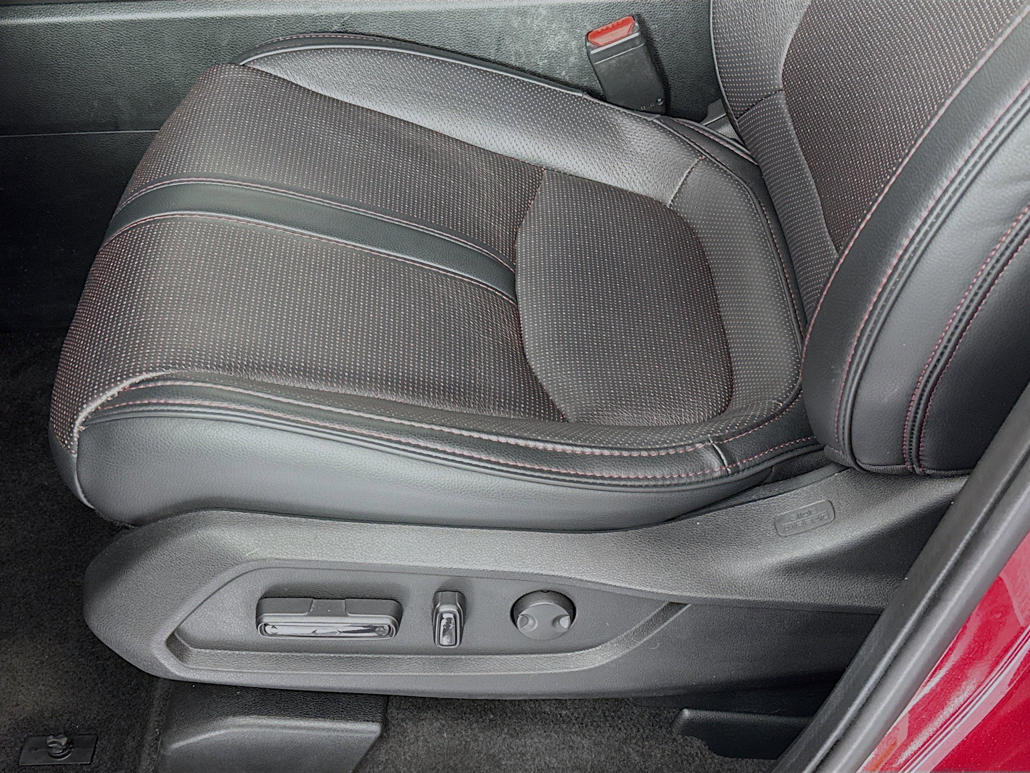 Certified 2025 Honda Pilot Black Edition image 20