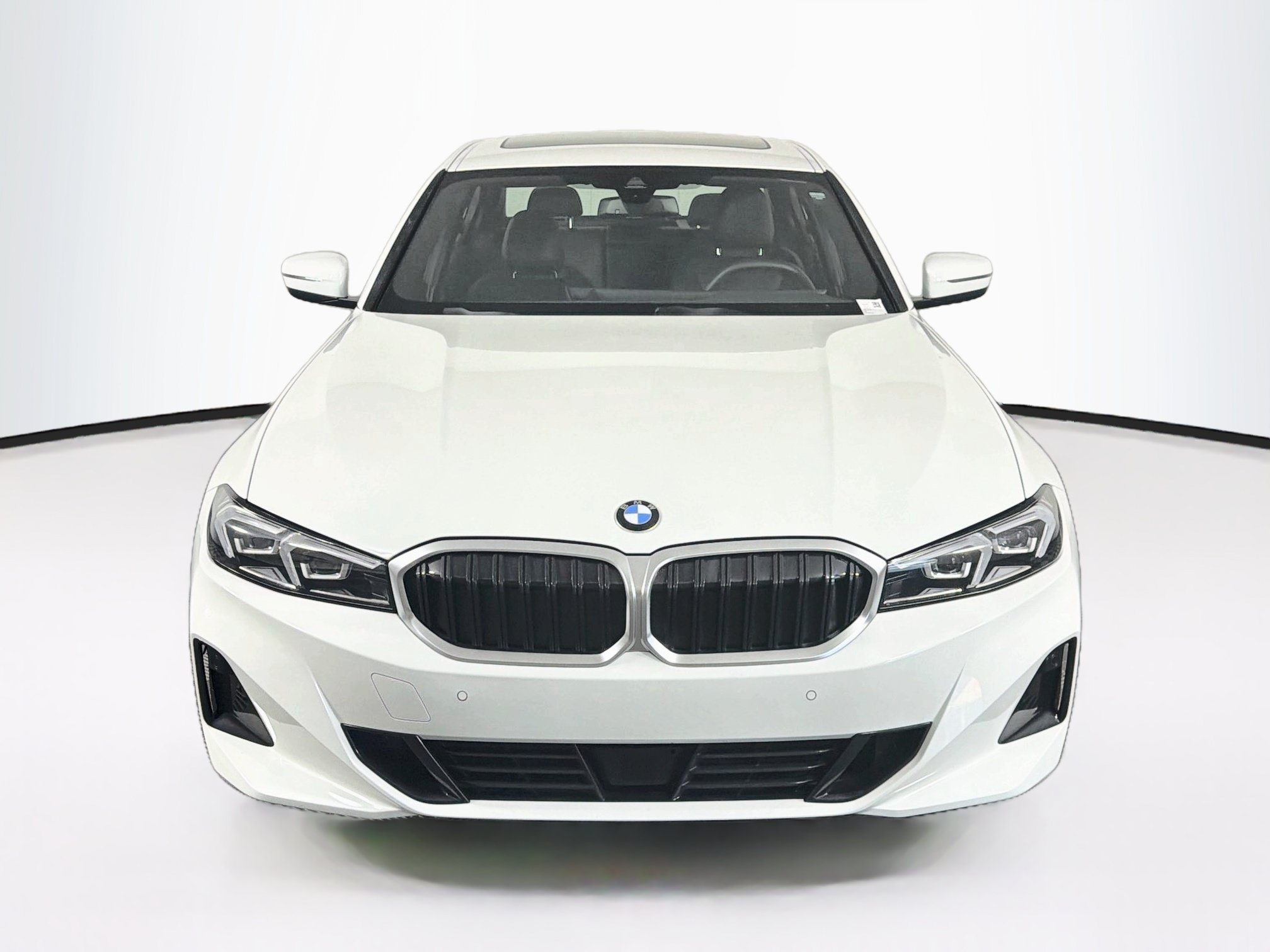 Used 2026 BMW 330i Sedan RWD image 2