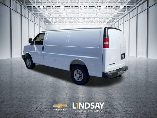 New 2026 Chevrolet Express 2500 w/ Driver Convenience Package RWD image 6