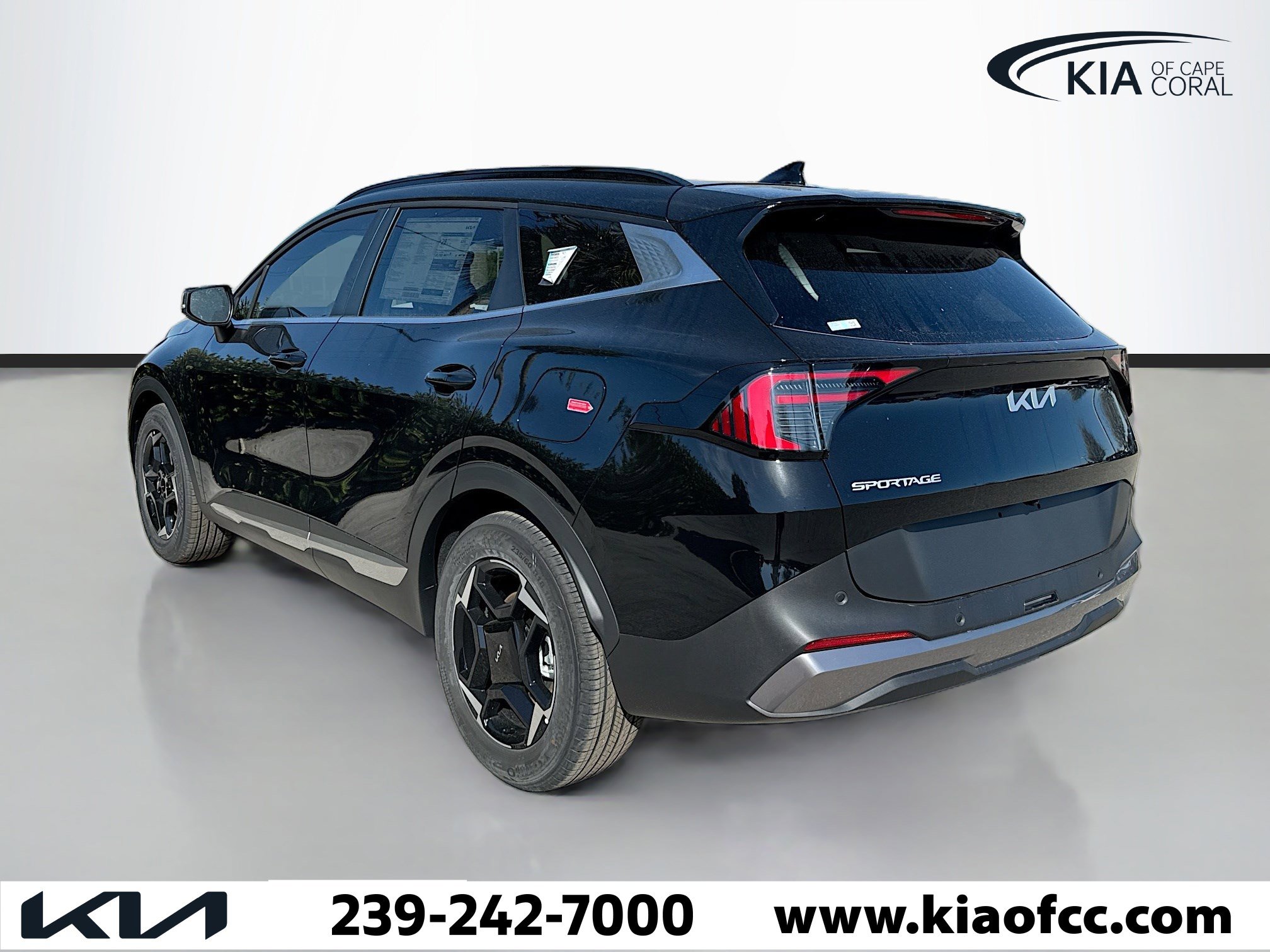 New 2026 Kia Sportage EX w/ EX Panorama Roof Package image 3