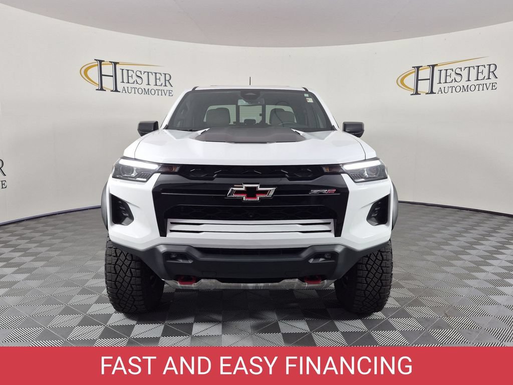 Certified 2025 Chevrolet Colorado ZR2 w/ Technology Package AWD/4WD image 9