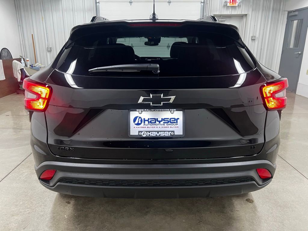 New 2026 Chevrolet Trax LT image 4