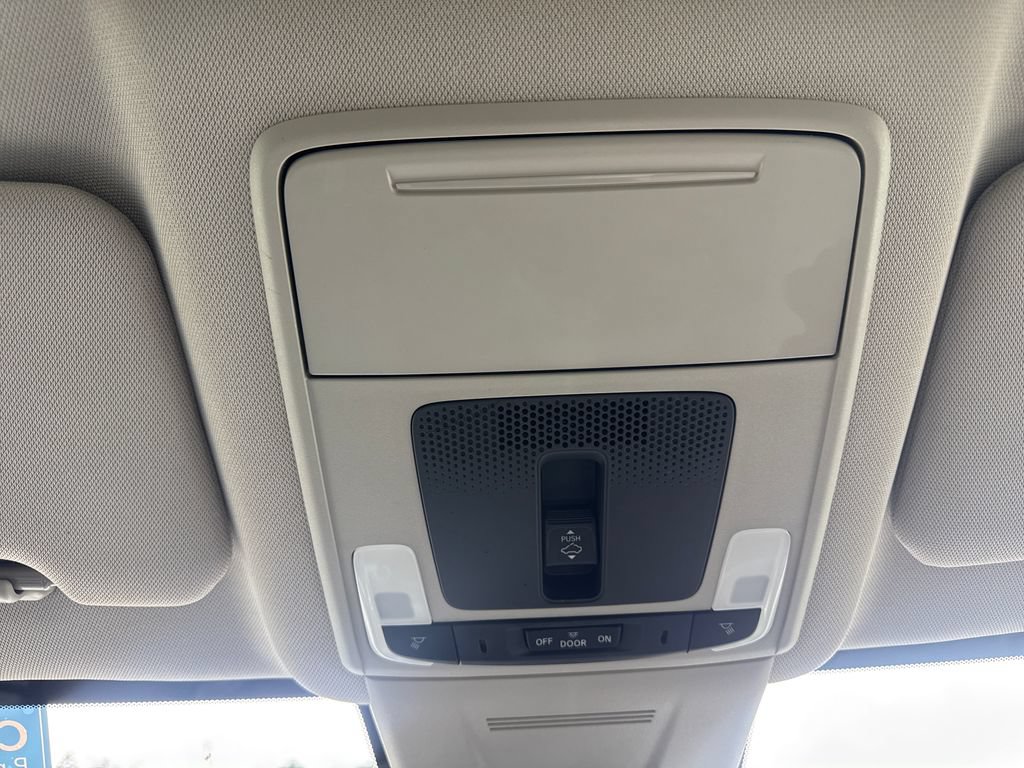 Certified 2025 Honda CR-V EX image 28