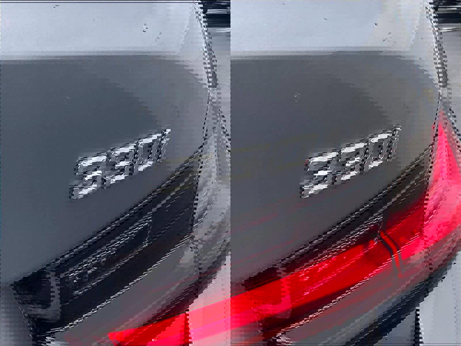 Used 2025 BMW 330i Sedan w/ Premium Package RWD image 10