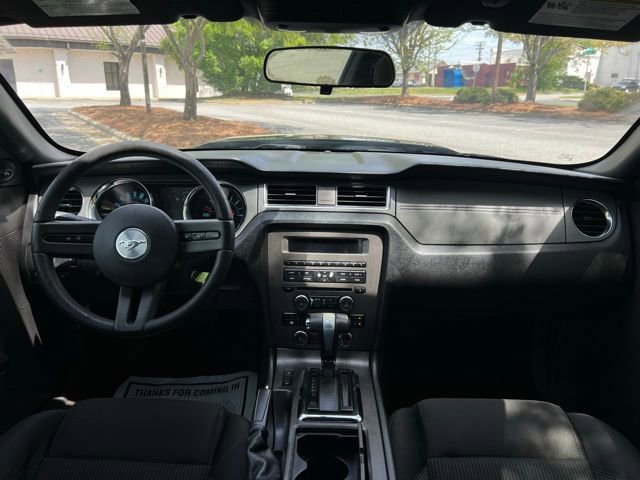 Used 2012 Ford Mustang Coupe RWD image 17