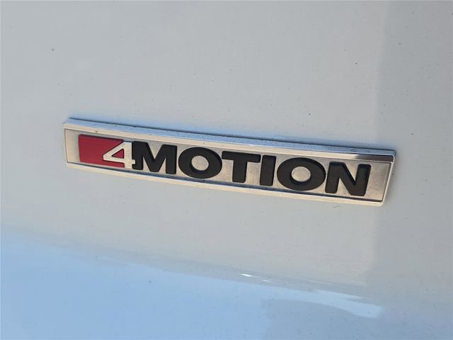 Used 2022 Volkswagen Atlas Cross Sport SEL R-Line AWD/4WD image 7