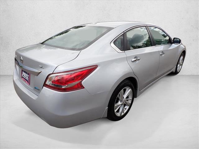Used 2013 Nissan Altima 2.5 SL w/ 2.5 Moonroof Pkg FWD image 4