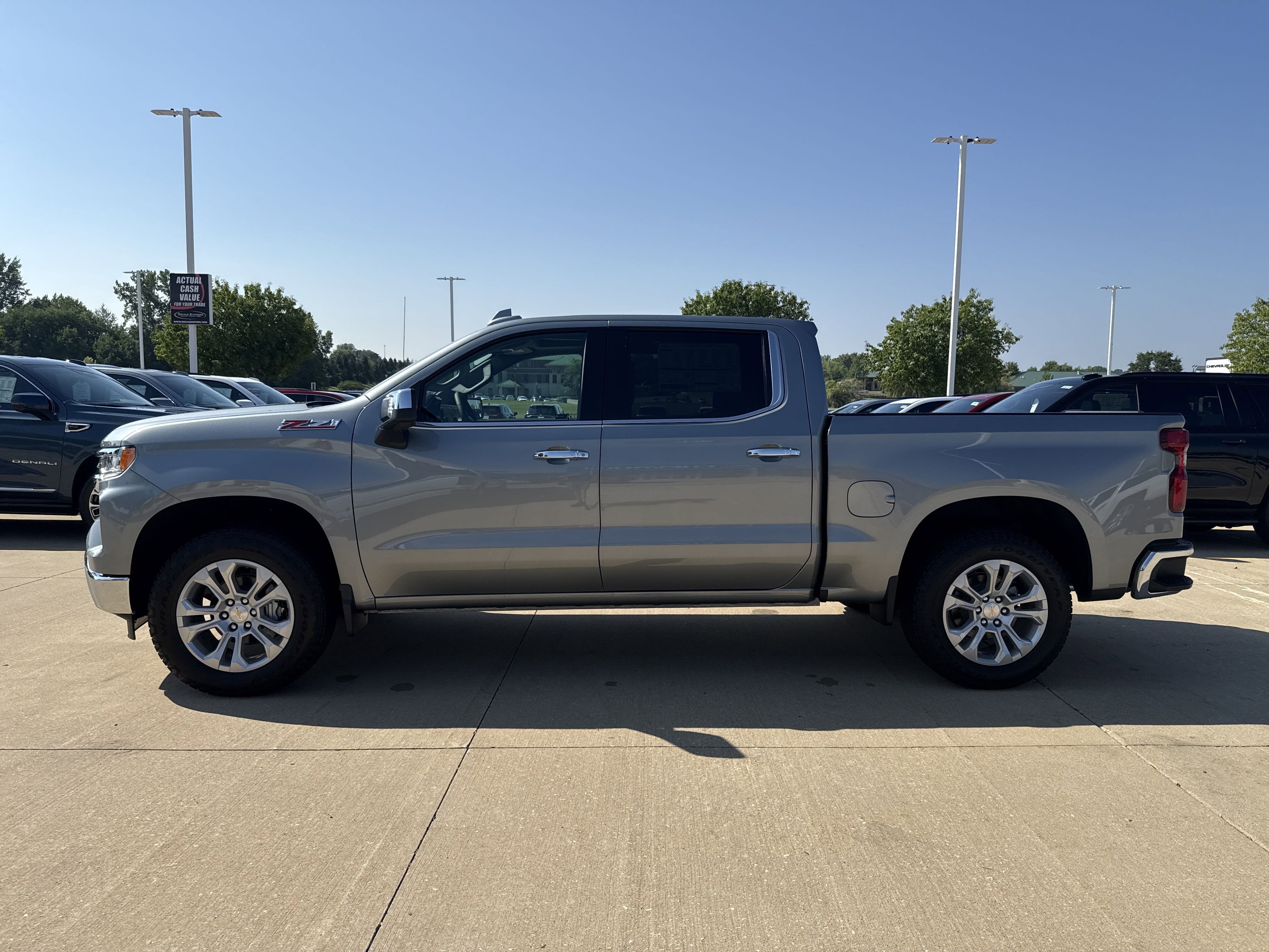 New 2026 Chevrolet Silverado 1500 LTZ image 9