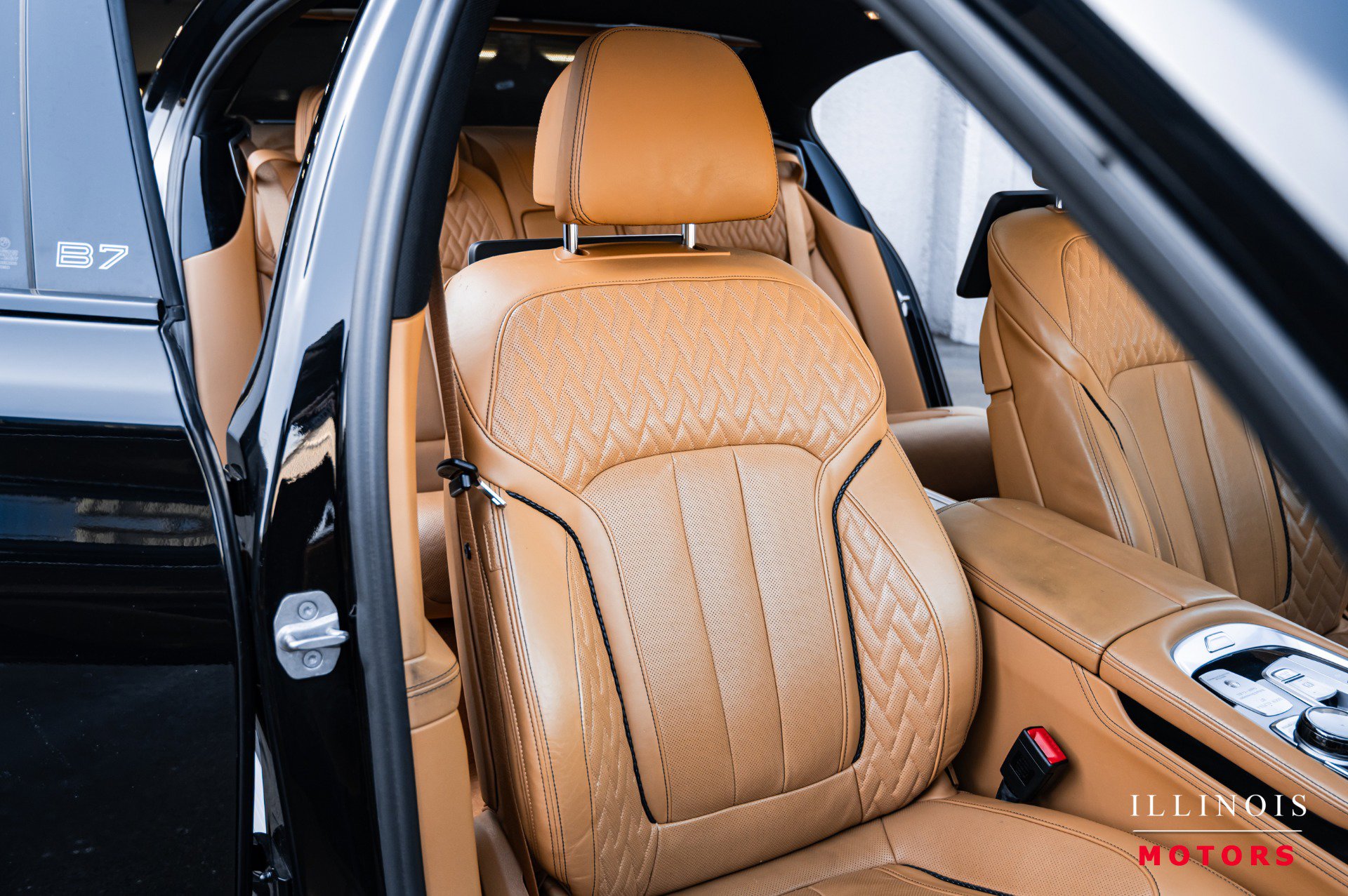 Used 2018 BMW ALPINA B7 xDrive image 47