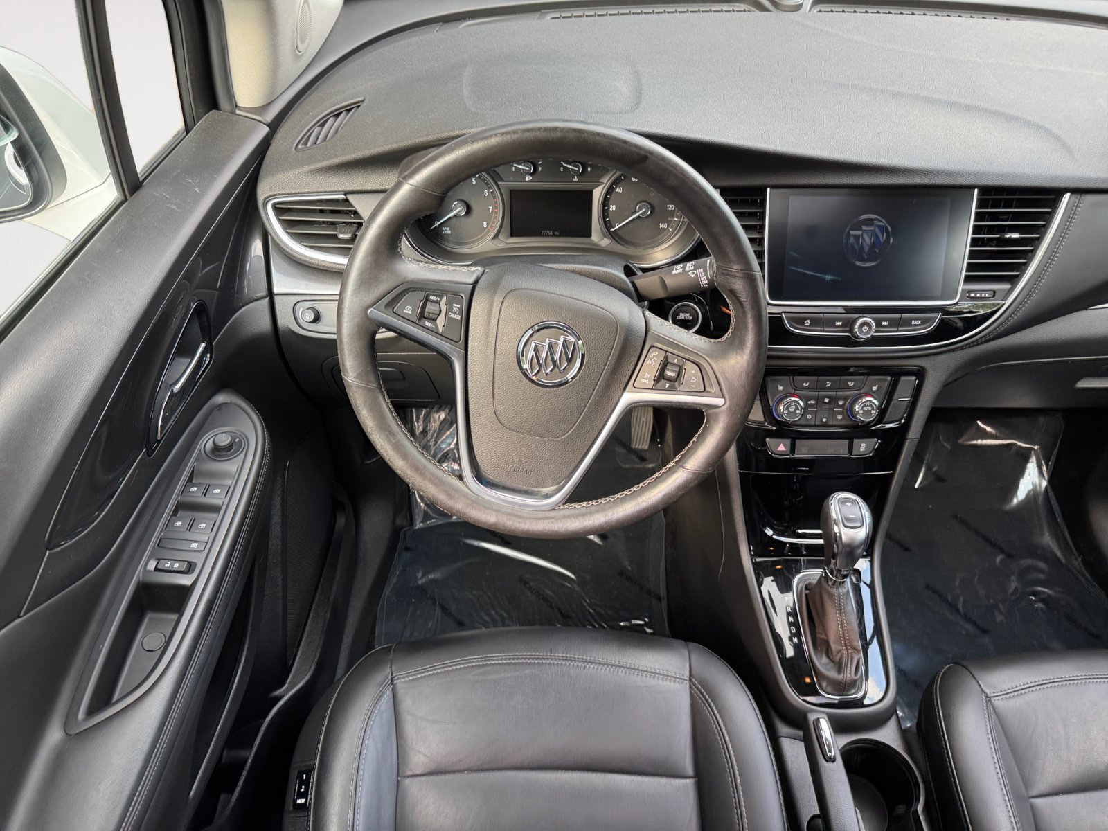 Used 2018 Buick Encore Essence AWD/4WD image 11