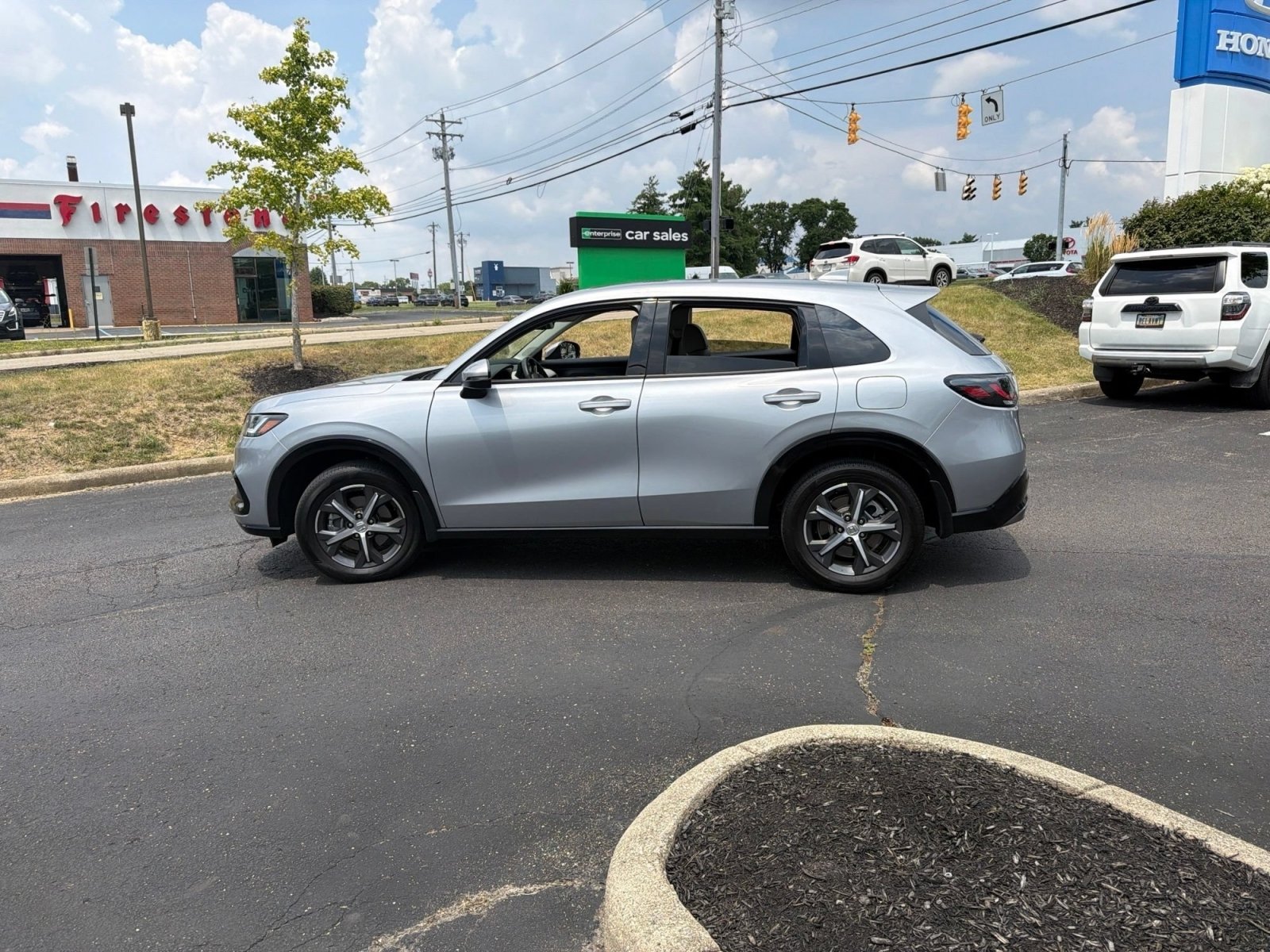 Used 2025 Honda HR-V EX-L image 14