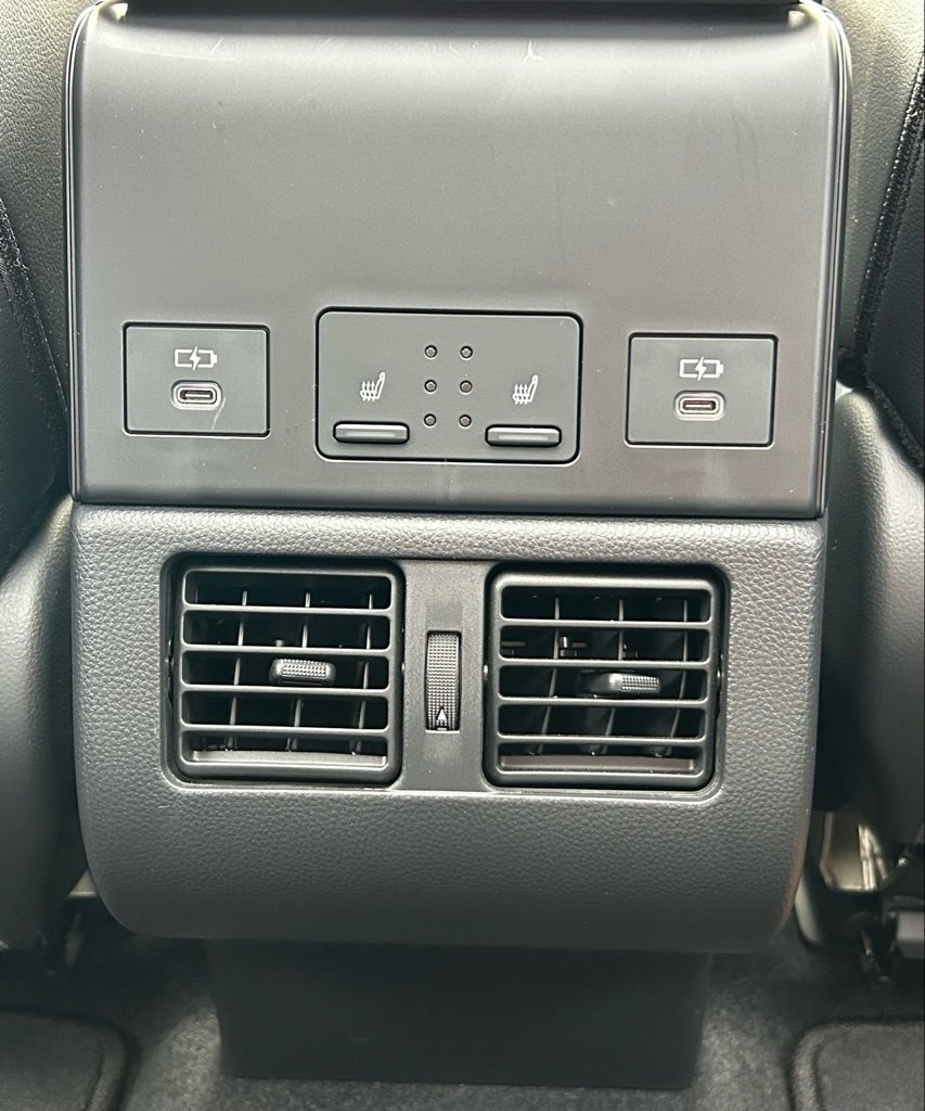 Used 2024 Subaru Solterra Touring image 17