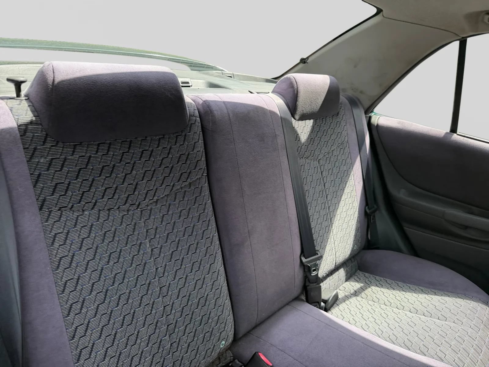 Used 2003 MAZDA Protege FWD image 18