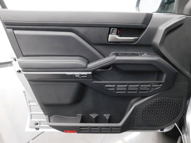 Used 2024 Toyota Tacoma TRD Off-Road image 18