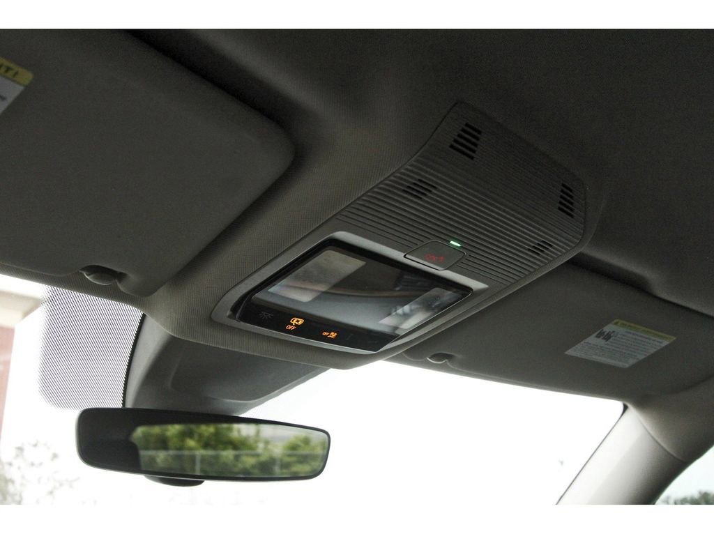 Used 2024 Volkswagen Atlas SE w/ Black Wheel Package image 27