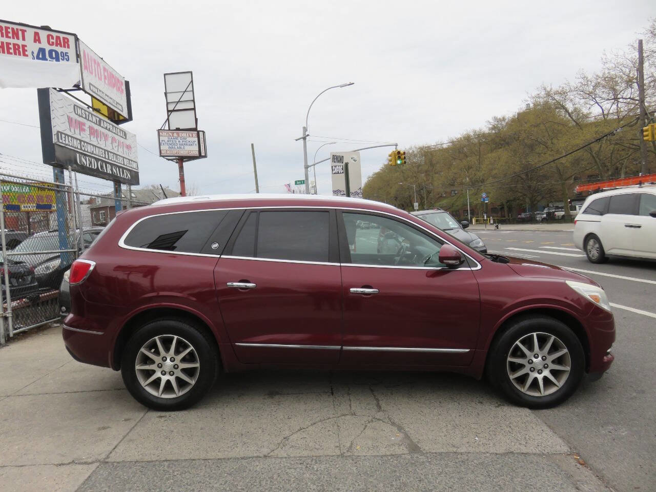 Used 2016 Buick Enclave Leather image 8