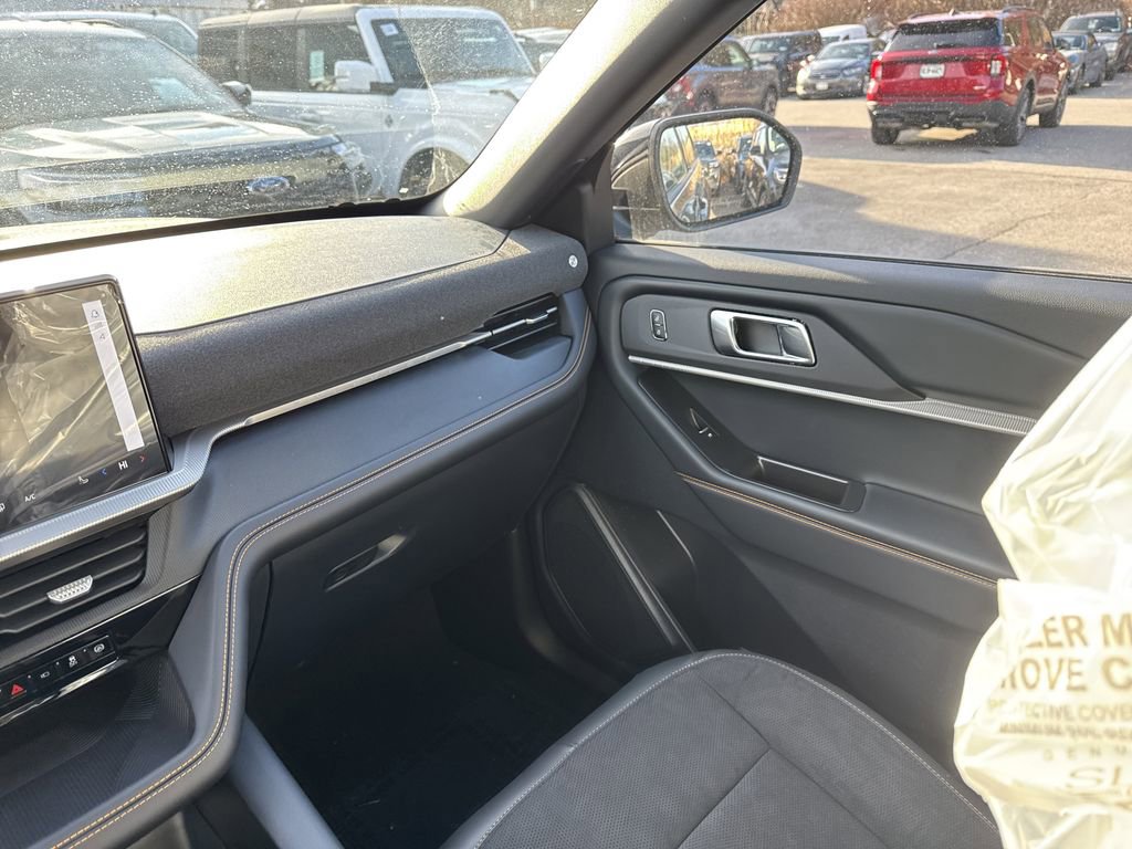 Used 2026 Ford Explorer Tremor w/ Tremor Convenience Package image 14