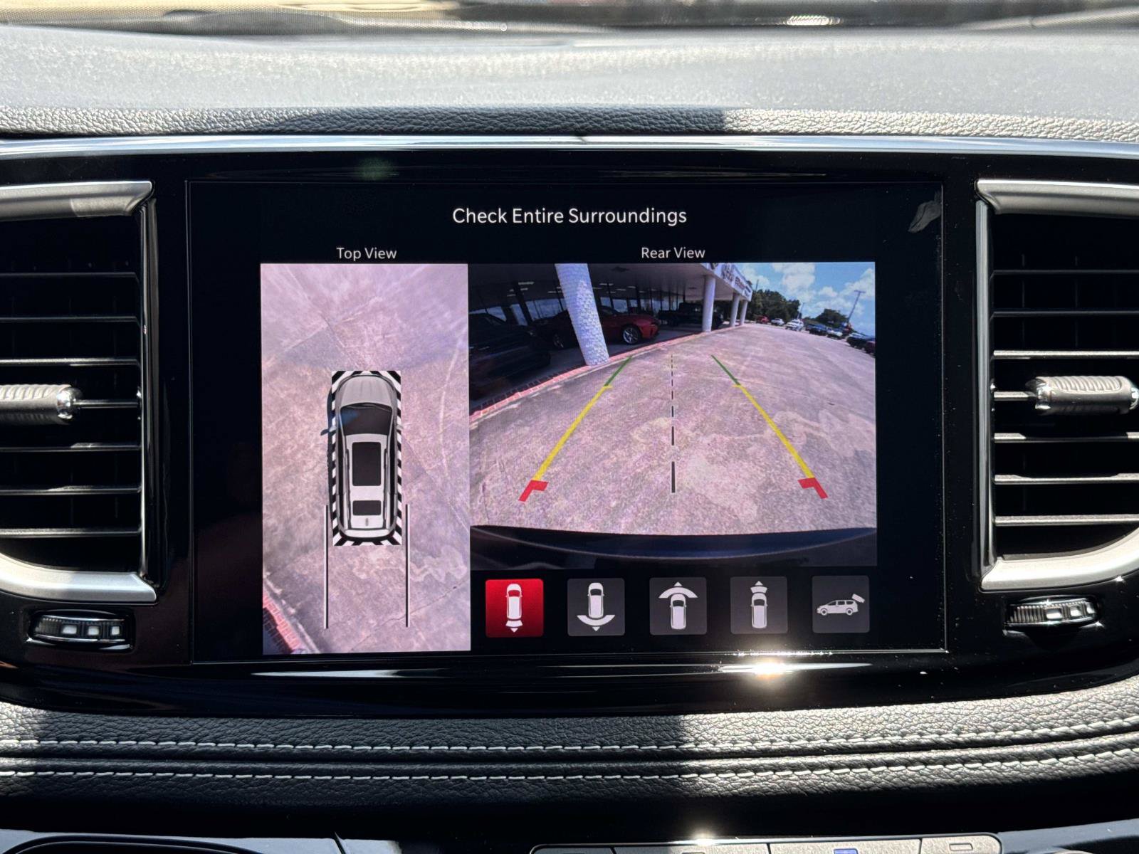 New 2027 Chrysler Pacifica Limited FWD image 12