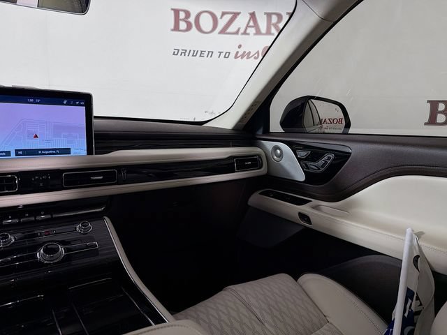 Certified 2024 Lincoln Aviator Black Label AWD/4WD image 28