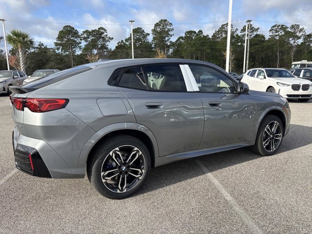 New 2026 BMW X2 xDrive28i w/ M Sport Package AWD/4WD image 4