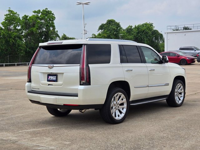 Used 2015 Cadillac Escalade Luxury RWD image 5