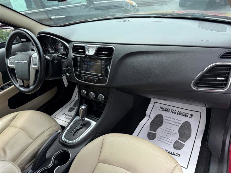 Used 2014 Chrysler 200 Limited w/ Sun/Sound Group FWD image 26