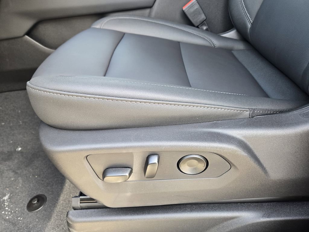 New 2026 Chevrolet Tahoe LT w/ Comfort Package image 18